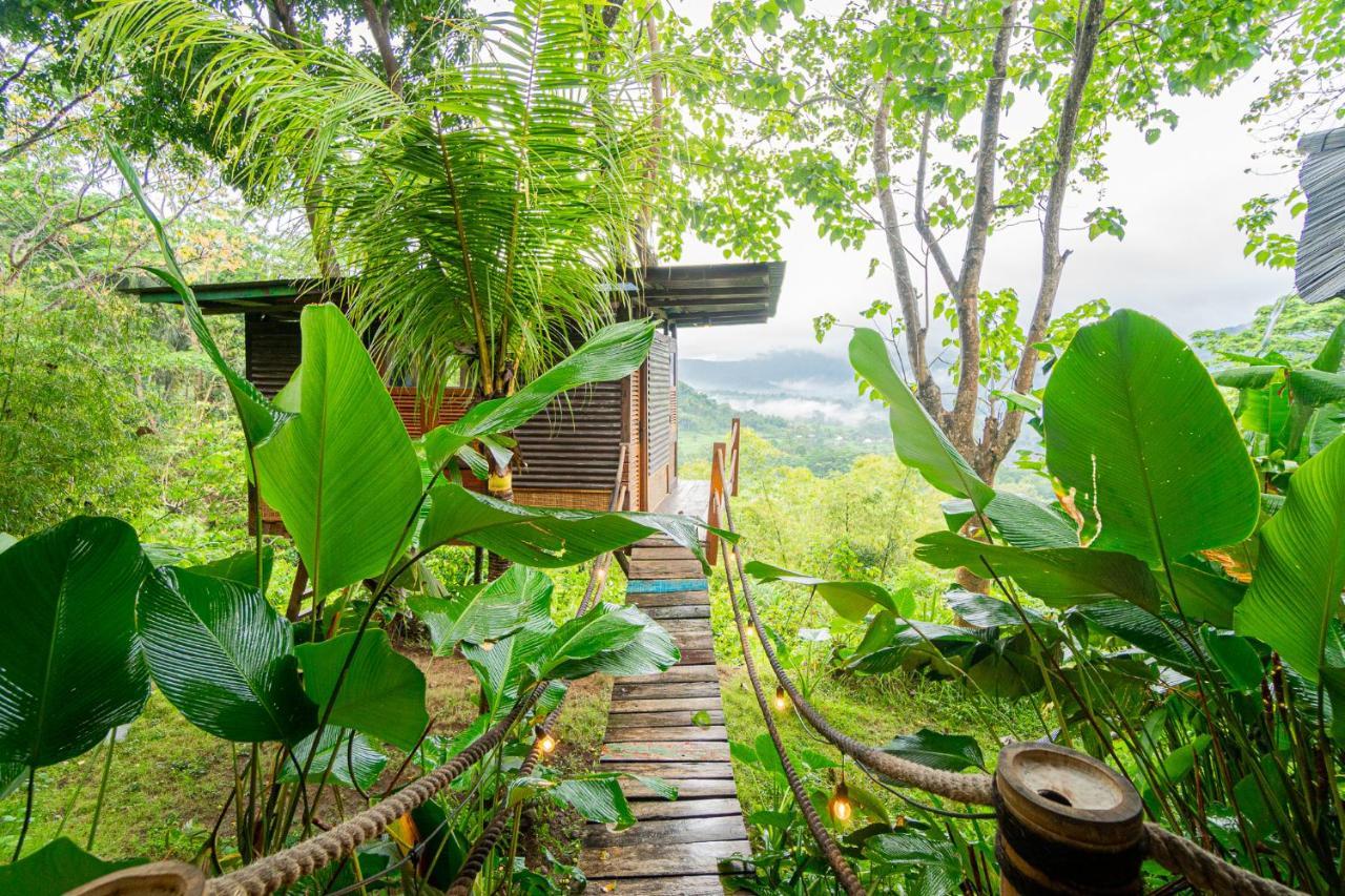 Bird Hills Bamboo House Karangasem Exterior foto