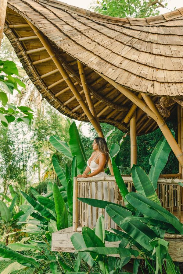 Bird Hills Bamboo House Karangasem Exterior foto